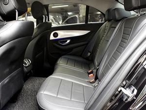 Mercedes Benz E class - Vista 12