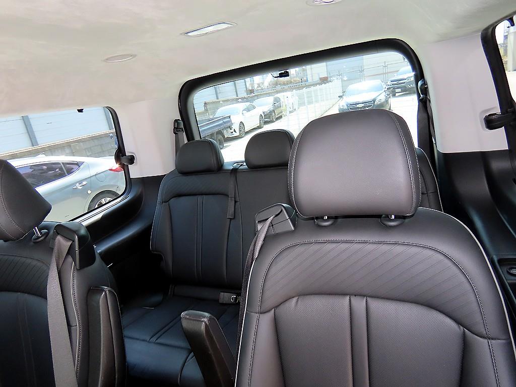 HYUNDAI Staria - Vista 7