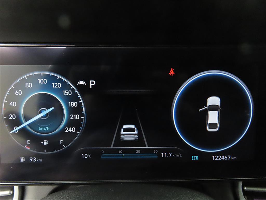 HYUNDAI Avante - Vista 9