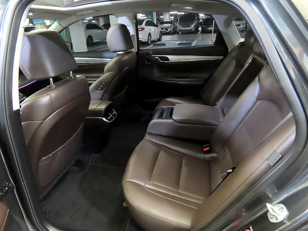 HYUNDAI Grandeur - Vista 7