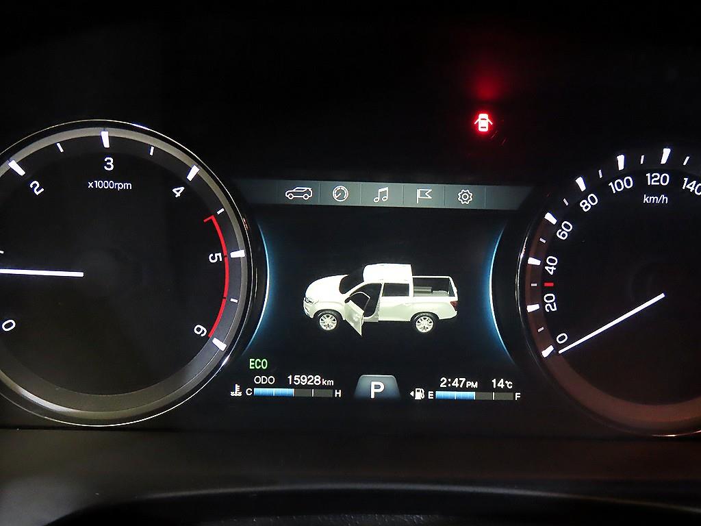 Ssangyong Rexton - Vista 9