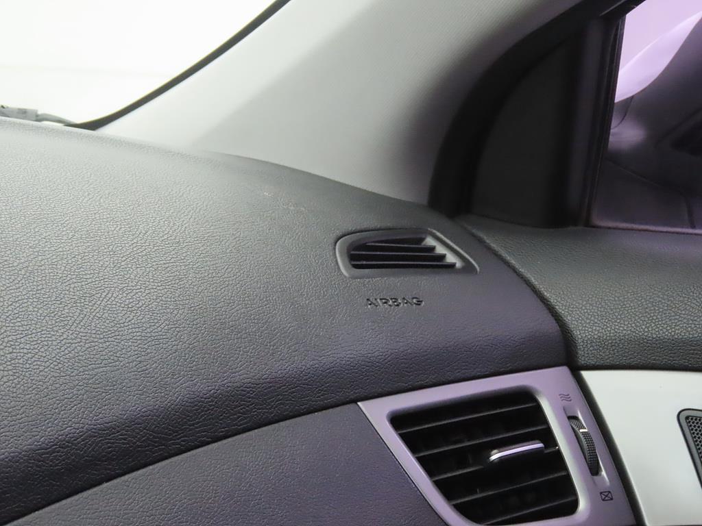 HYUNDAI Avante 2014 Blanco - Importación desde Corea - HF Imports Iquique - Foto 17