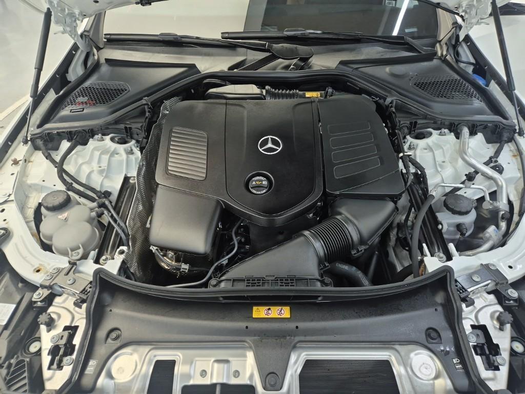 Mercedes Benz E class - Vista 5