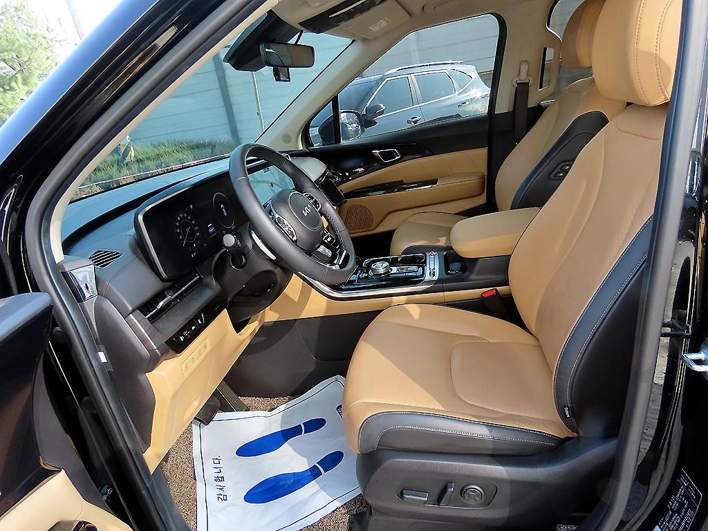 KIA Carnival - Vista 5