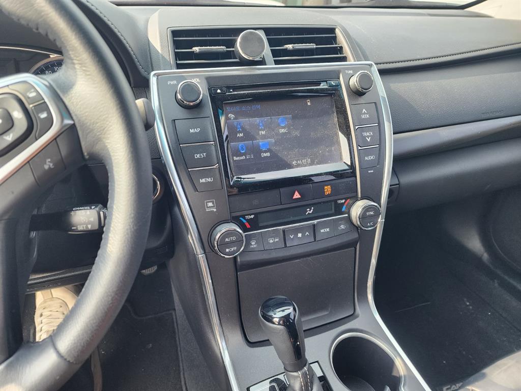 Toyota Camry - Vista 7