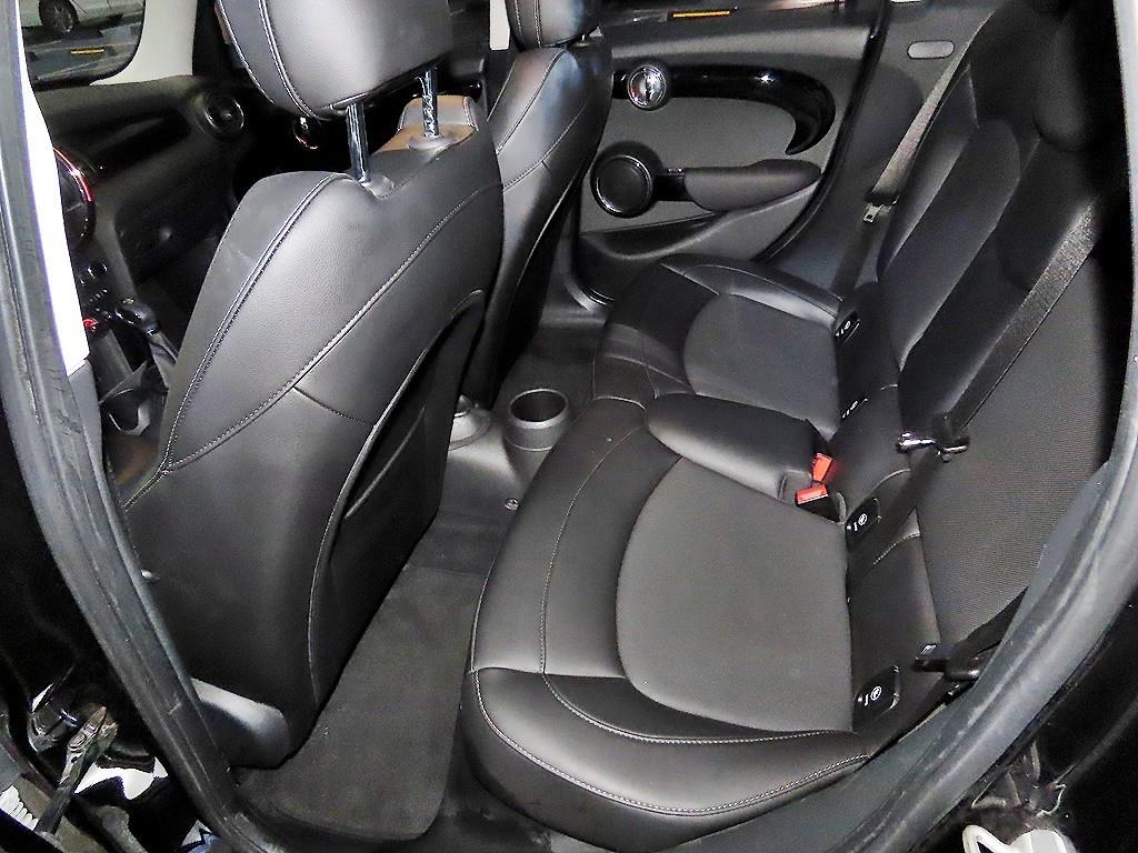 Mini Cooper - Vista 7