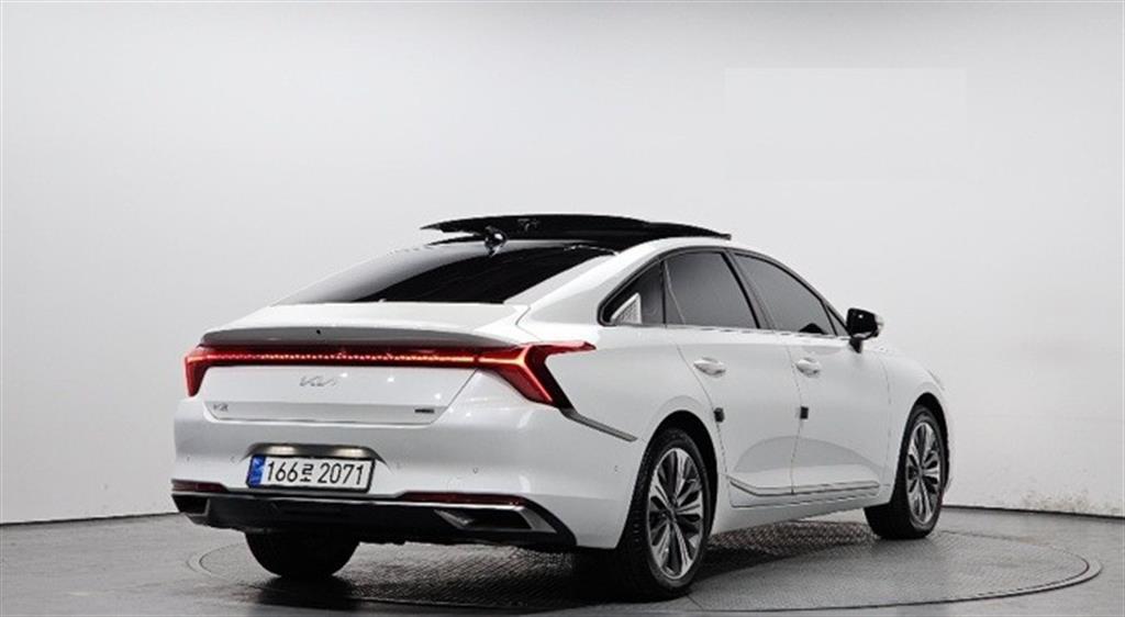 KIA K8 - Vista 4