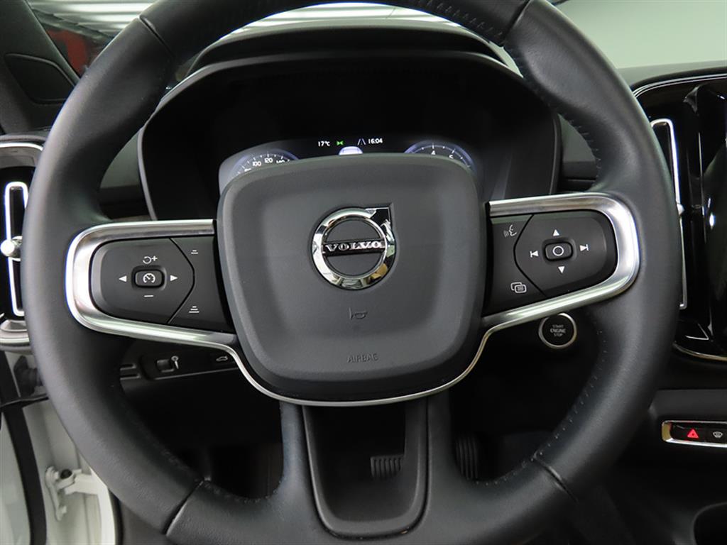 Volvo XC40 - Vista 8
