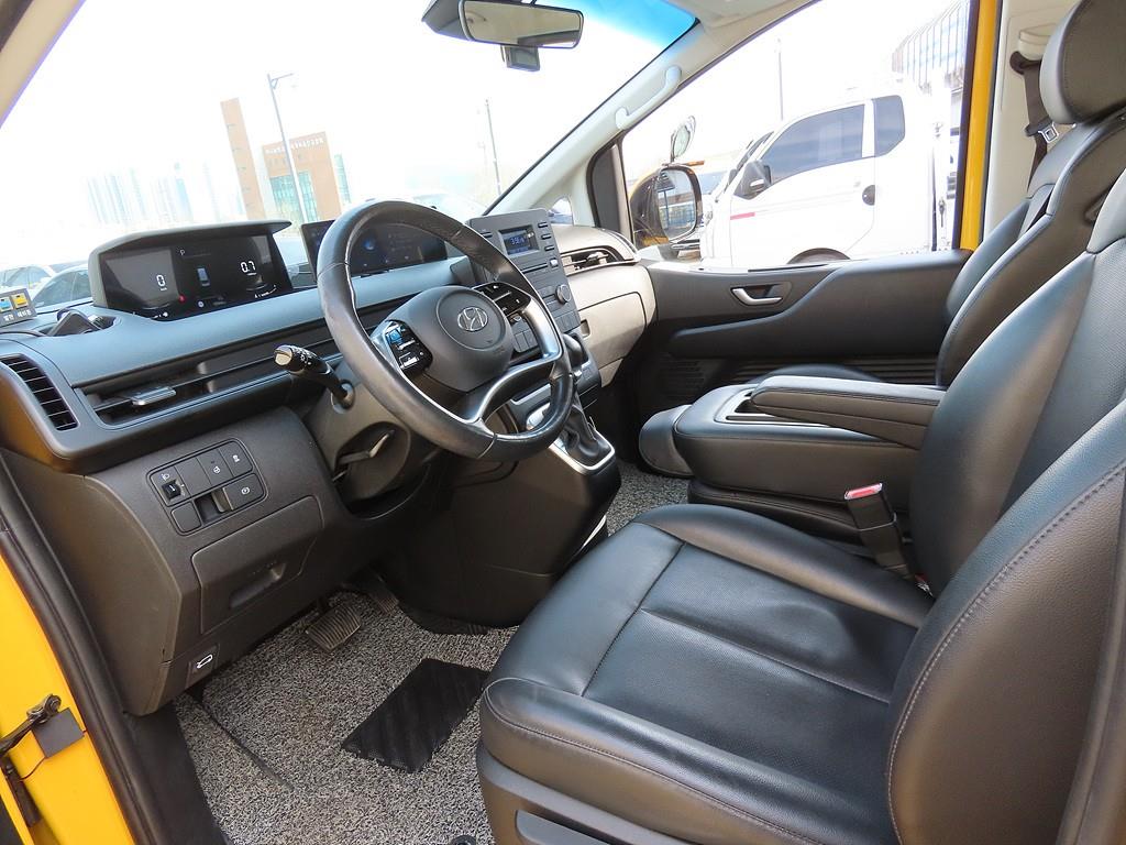 HYUNDAI Staria - Vista 7