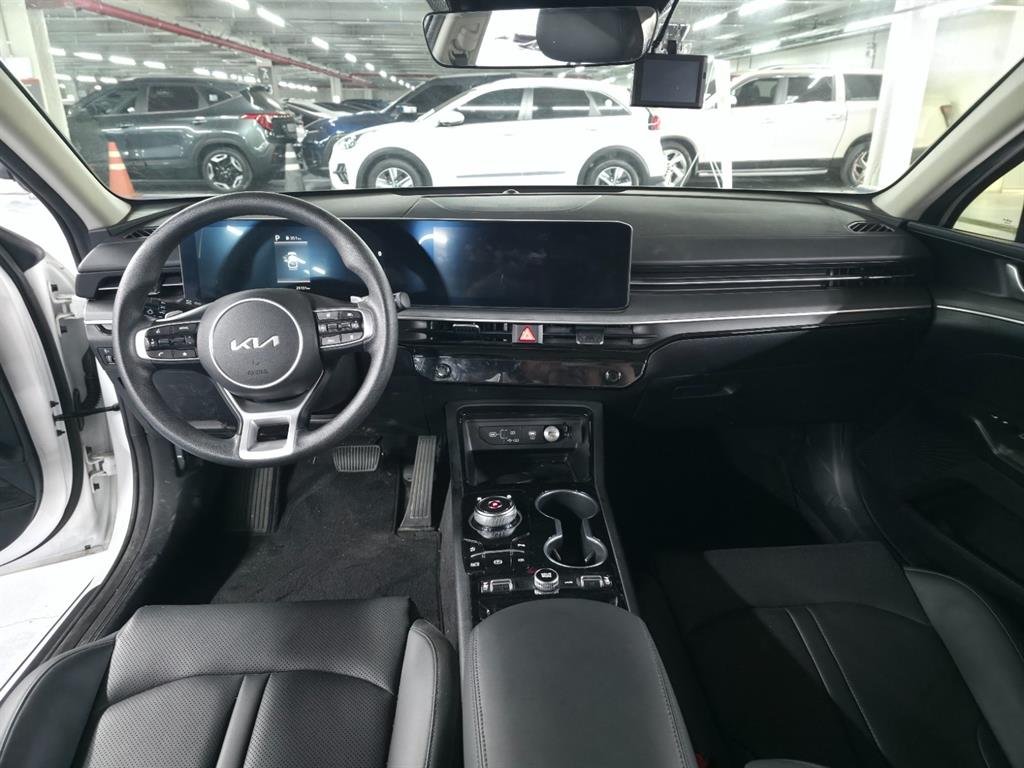 KIA K5 - Vista 9