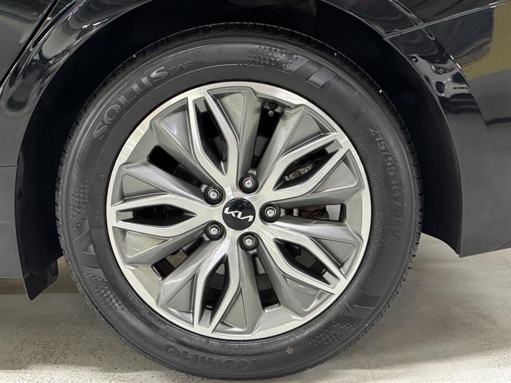 KIA K5 2023 Negro - Importación desde Corea - HF Imports Iquique - Foto 17