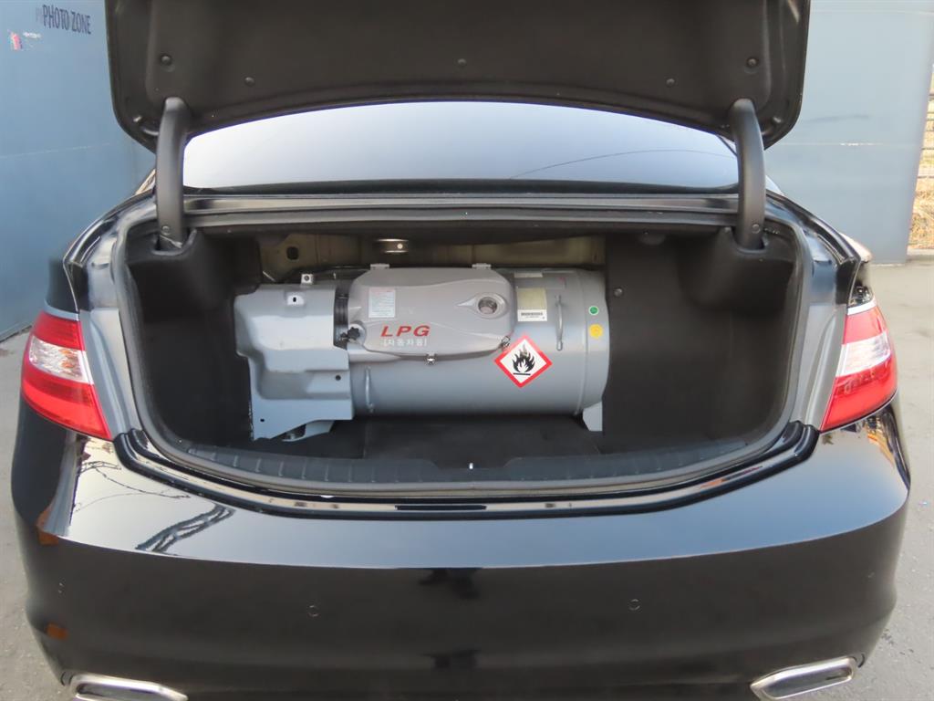 HYUNDAI Grandeur - Vista 9