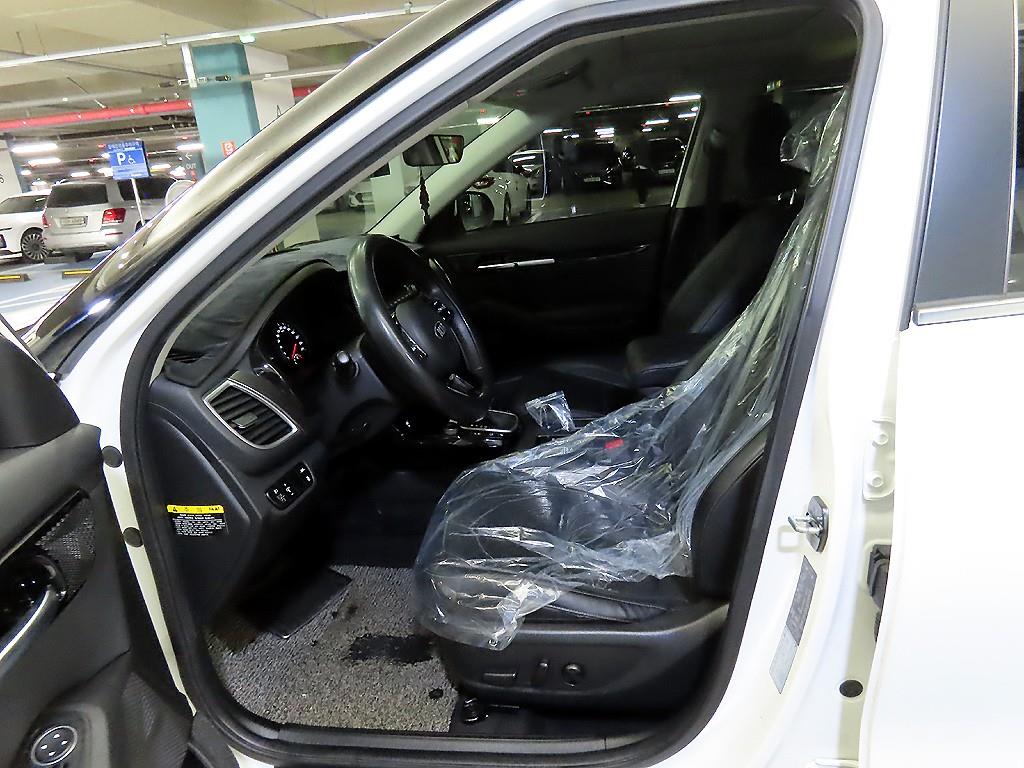 KIA Seltos - Vista 6