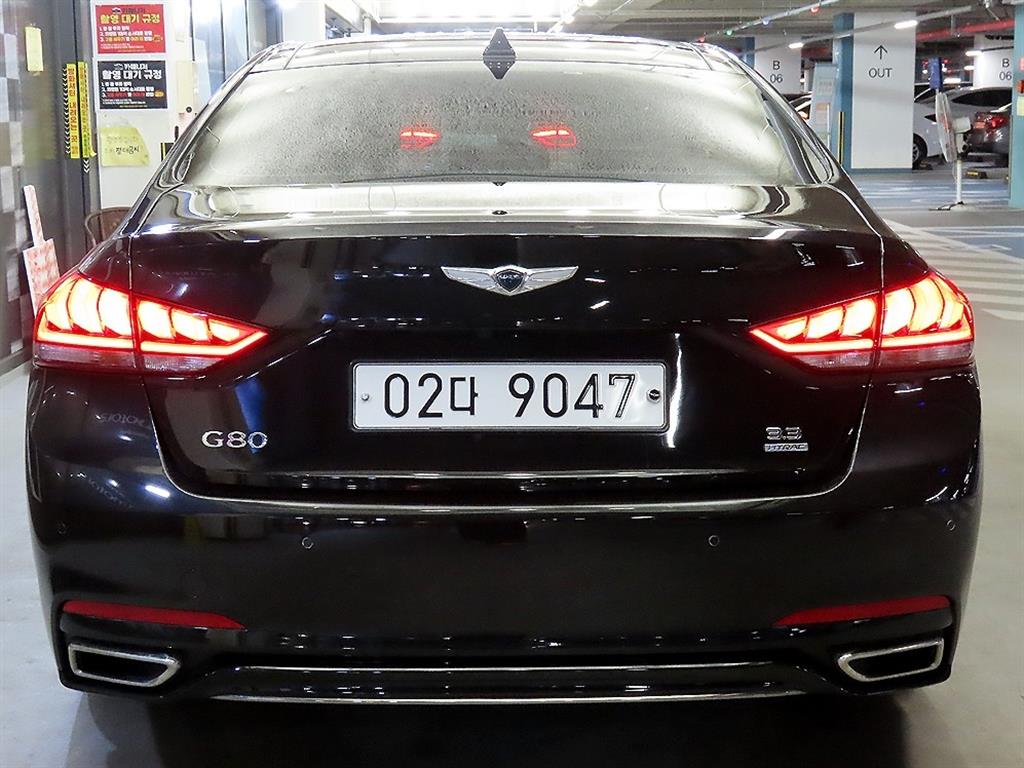 Genesis G80 - Vista 5