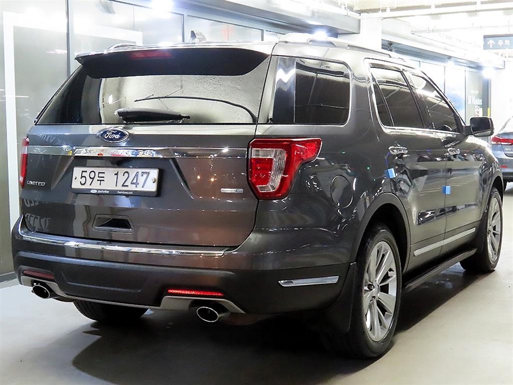 Ford Explorer - Vista 4