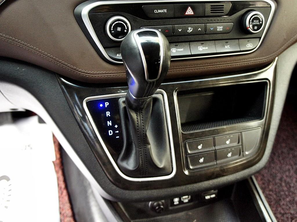 HYUNDAI Starex 2019 Negro - Importación desde Corea - HF Imports Iquique - Foto 11