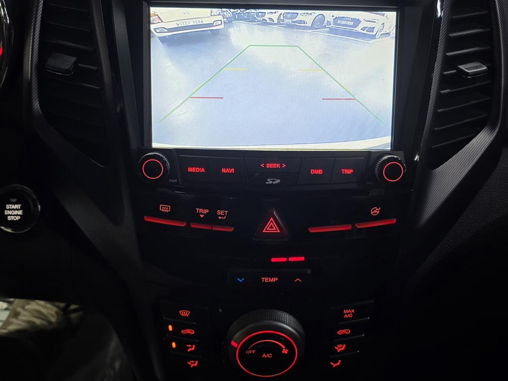 Ssangyong Tivoli 2017 Blanco - Importación desde Corea - HF Imports Iquique - Foto 15