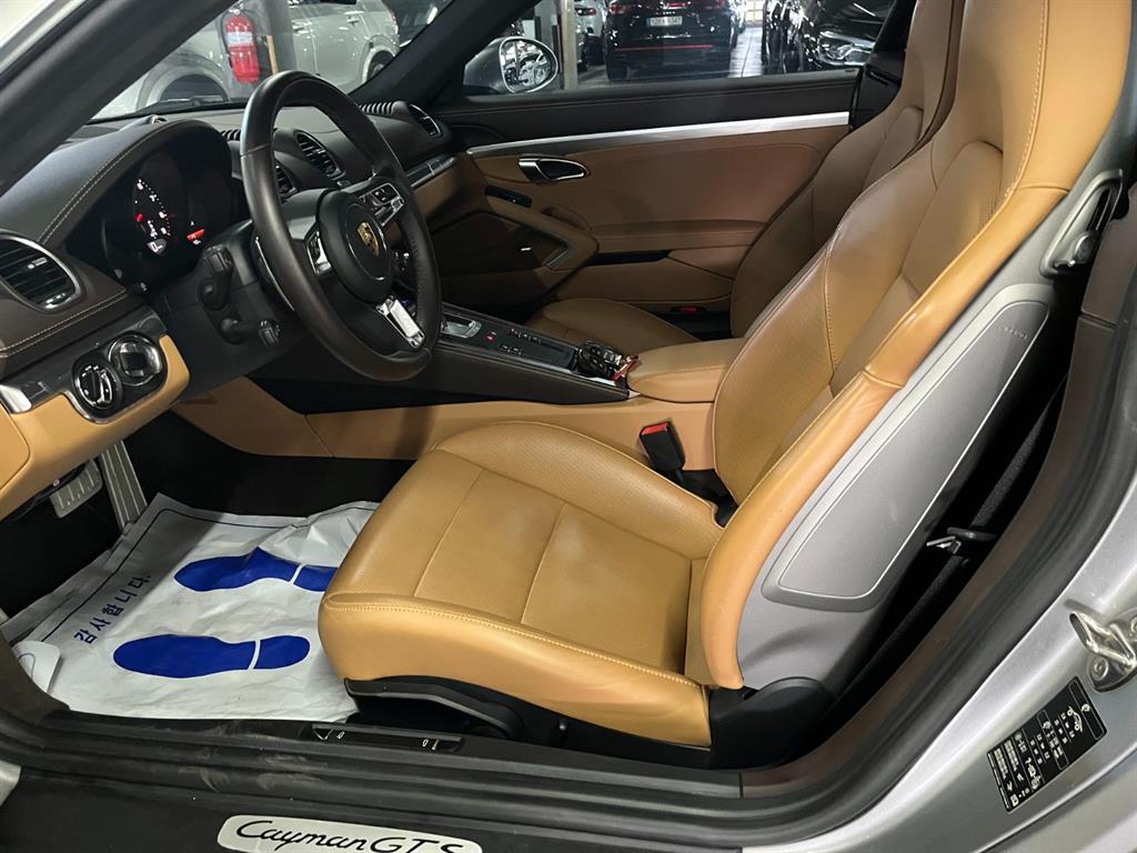 Porsche 718 - Vista 9