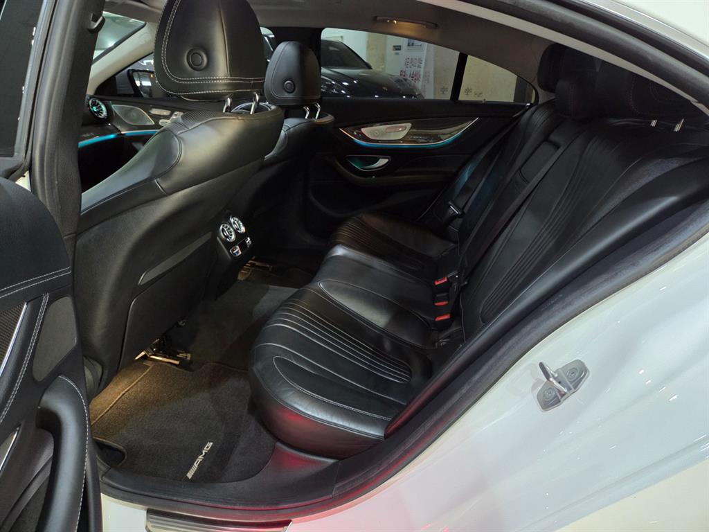 Mercedes Benz CLS Class - Vista 7