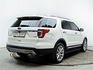 Ford Explorer - Vista 8