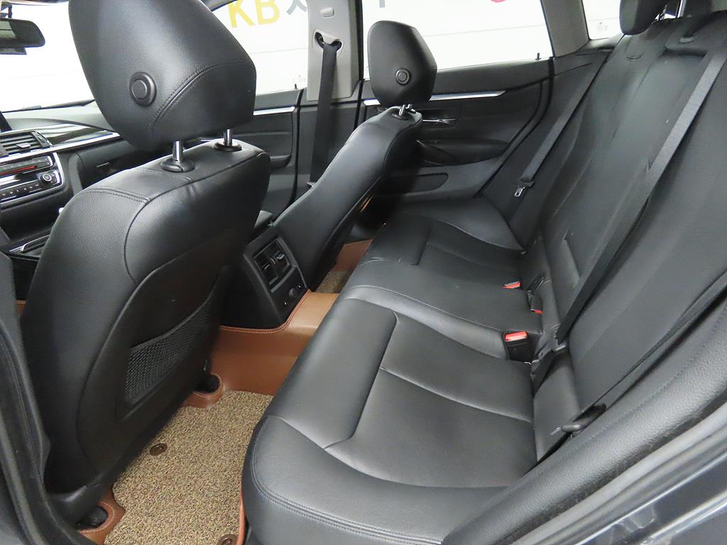 BMW 4 Series - Vista 6