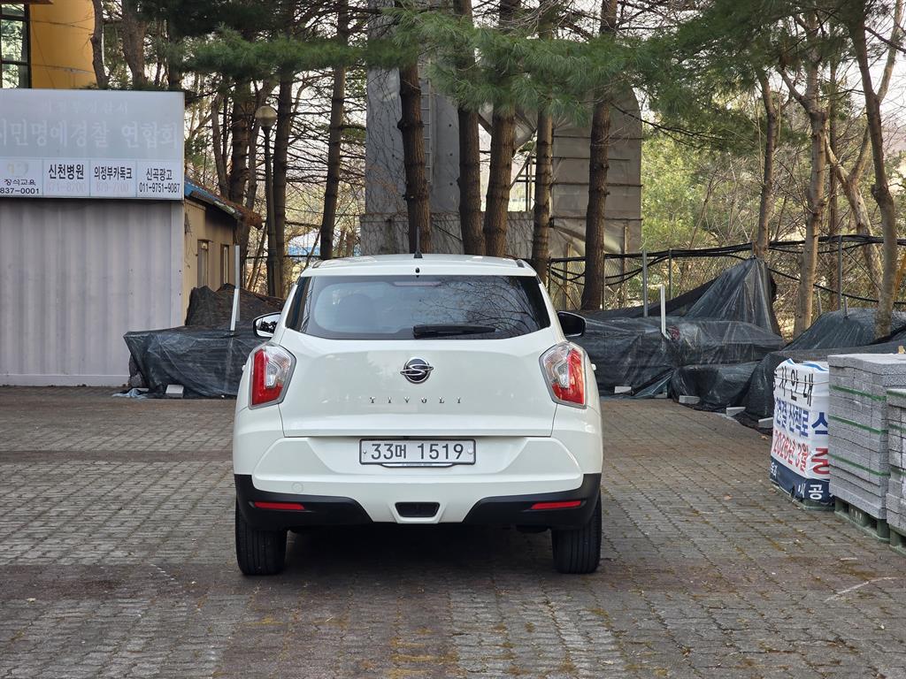 Ssangyong Tivoli - Vista 6