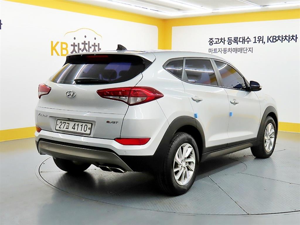 HYUNDAI Tucson - Vista 4