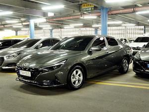 HYUNDAI Avante - Vista 4