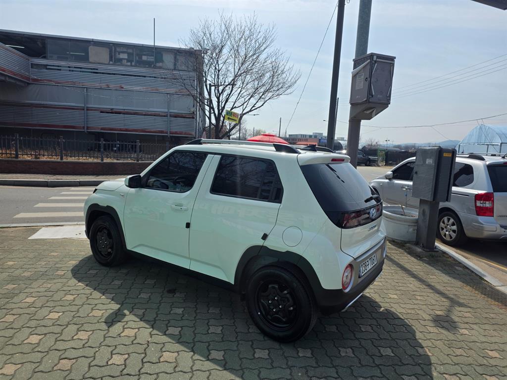 HYUNDAI Casper - Vista 5