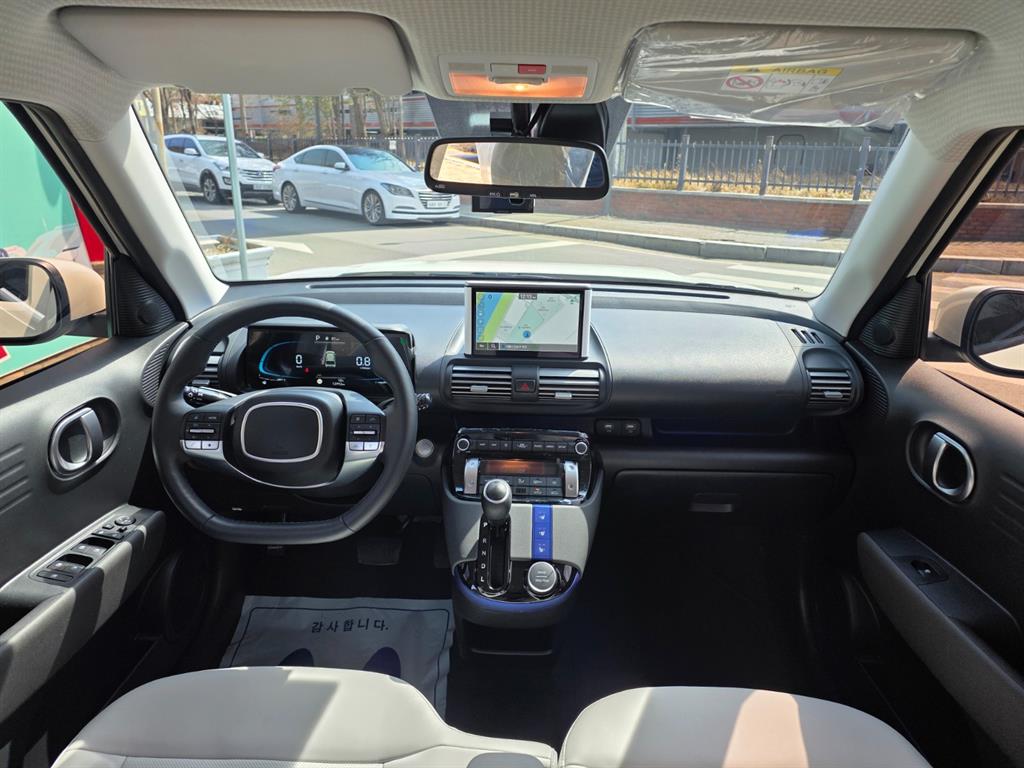 HYUNDAI Casper - Vista 9