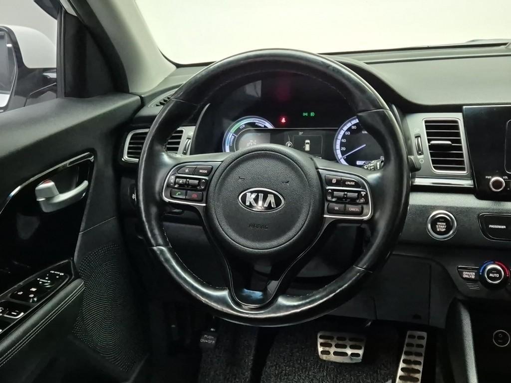 KIA Niro - Vista 9