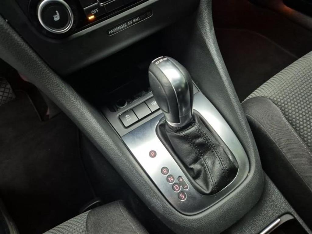 Volkswagen Golf - Vista 8