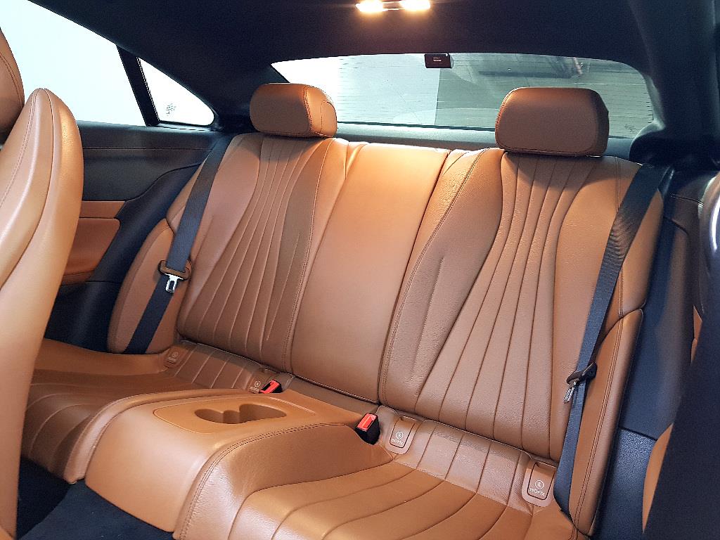 Mercedes Benz E class - Vista 9