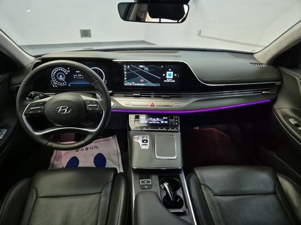 HYUNDAI Grandeur - Vista 7