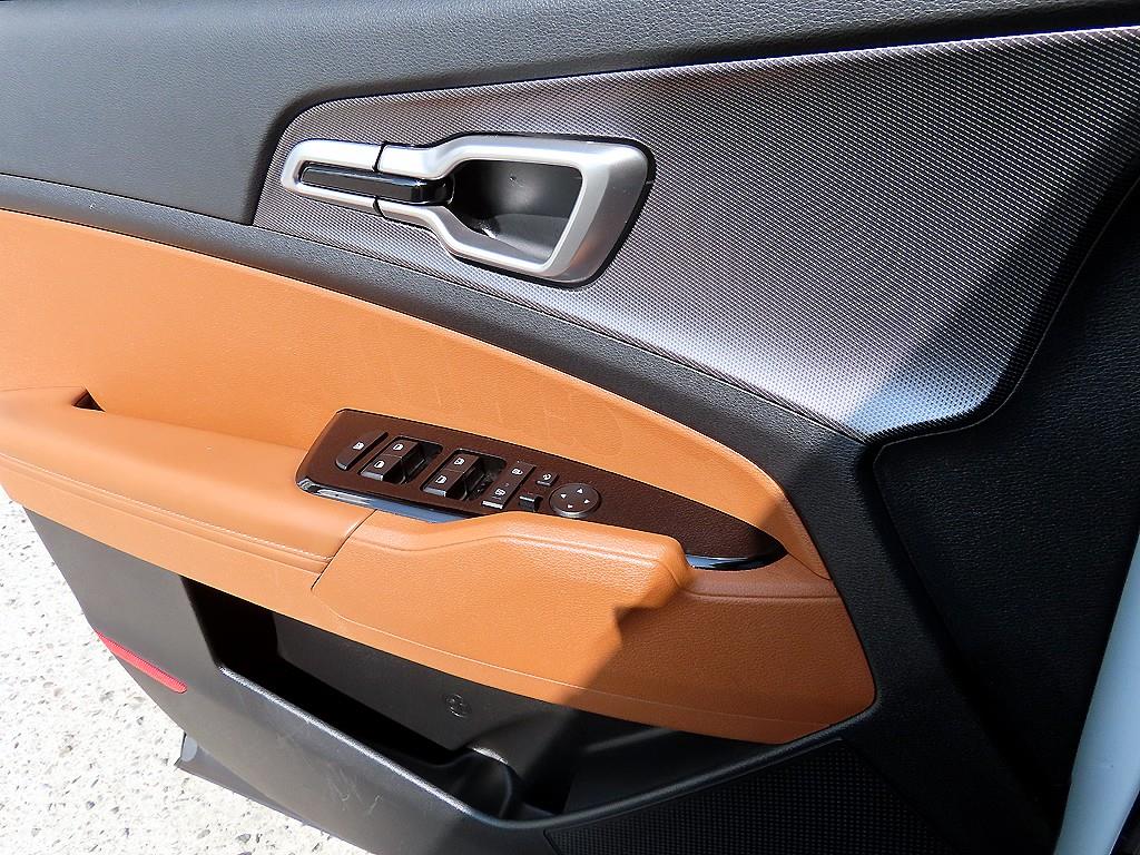 KIA Sportage - Vista 11