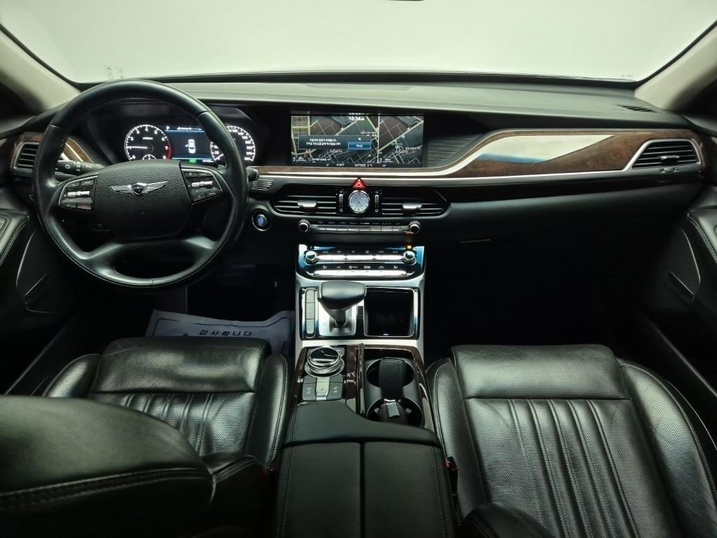 Genesis EQ900 - Vista 8