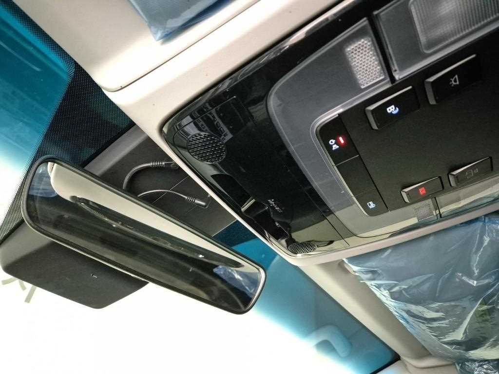 HYUNDAI Staria 2022 Plateado - Importación desde Corea - HF Imports Iquique - Foto 16