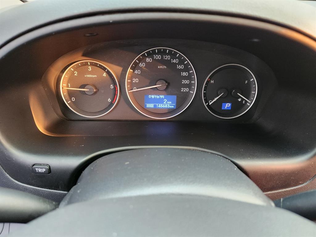 HYUNDAI Starex - Vista 11