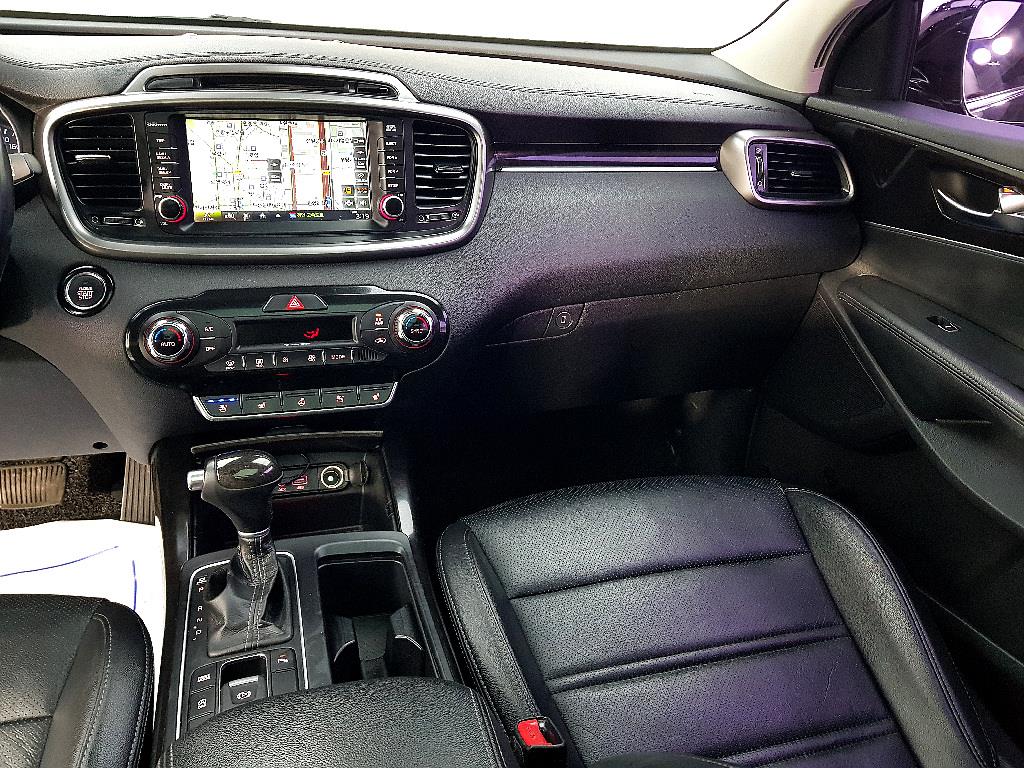 KIA Sorento - Vista 10