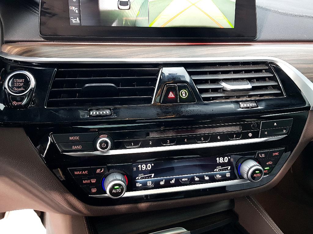 BMW 5 Series - Vista 11