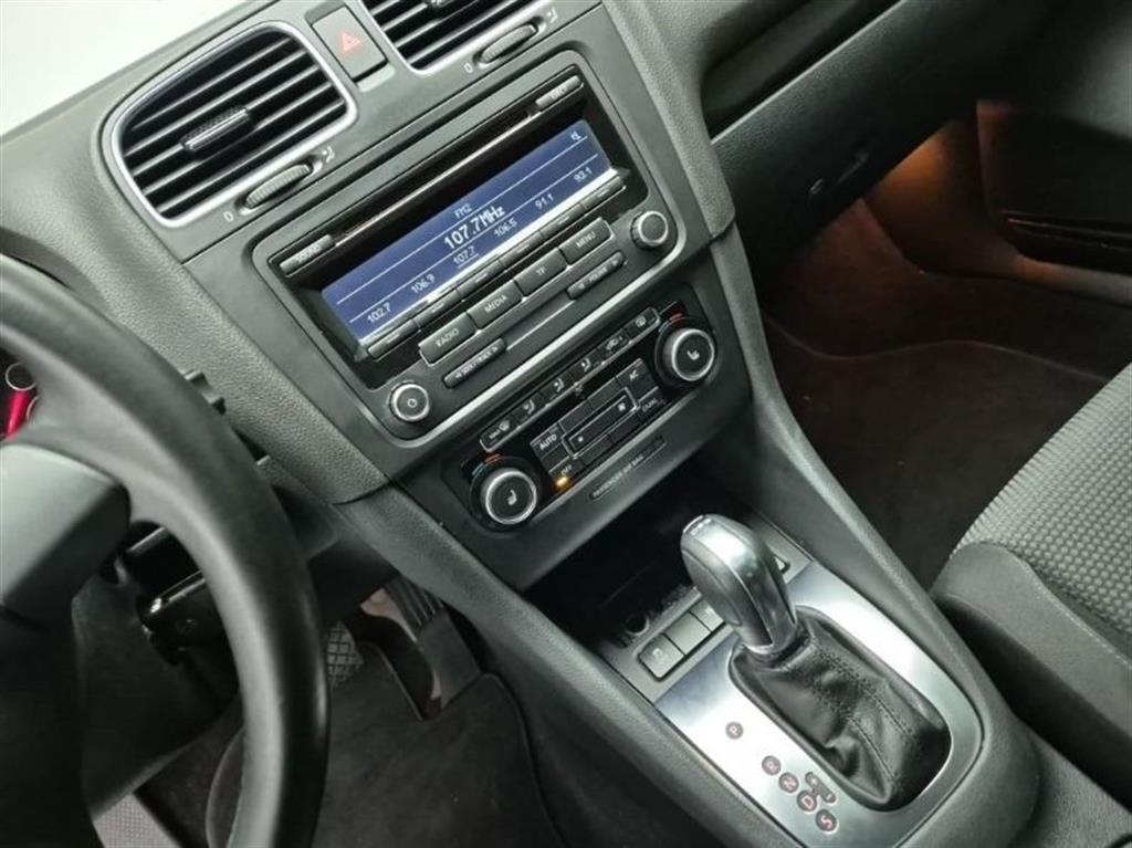 Volkswagen Golf - Vista 10