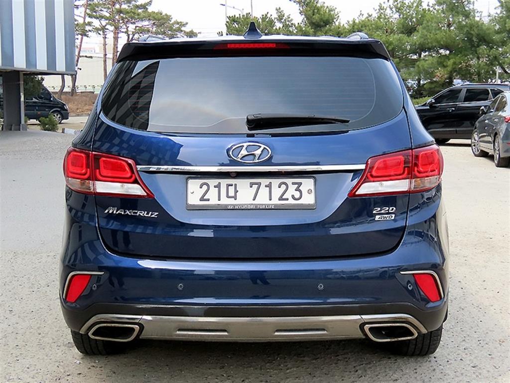 HYUNDAI Maxcruz - Vista 4