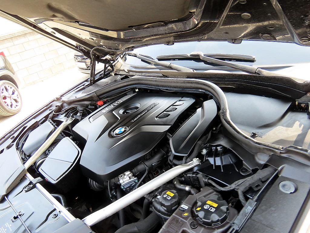 BMW 5 Series 2018 Negro - Importación desde Corea - HF Imports Iquique - Foto 19