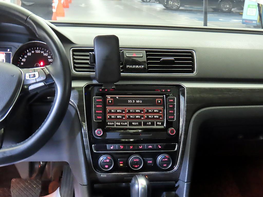 Volkswagen Passat - Vista 11