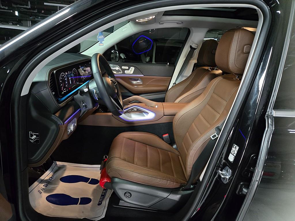 Mercedes Benz GLE Class - Vista 5