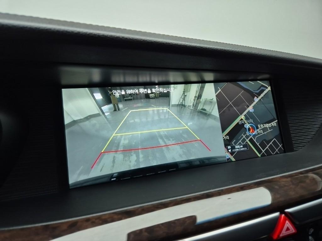 Genesis EQ900 - Vista 11