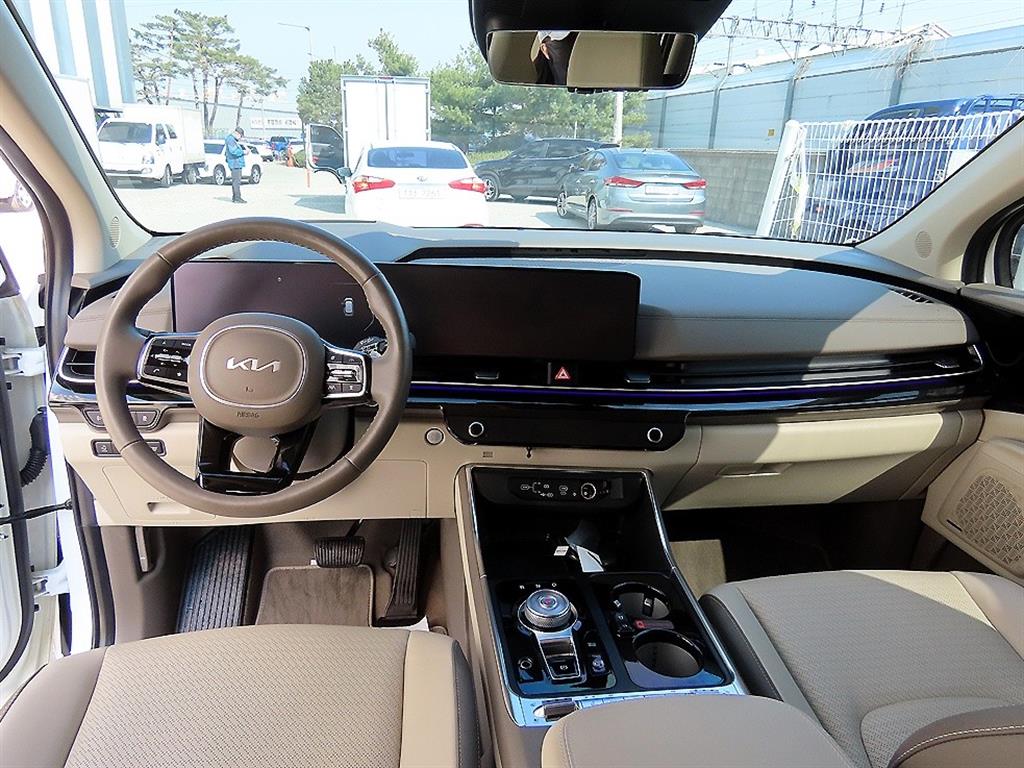 KIA Carnival - Vista 7