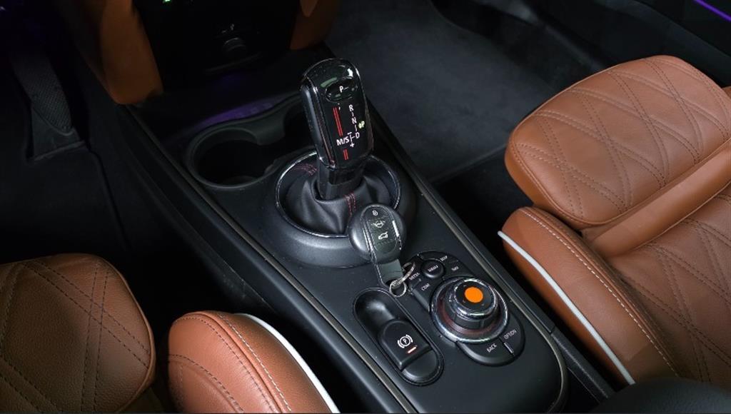 Mini Countryman - Vista 8