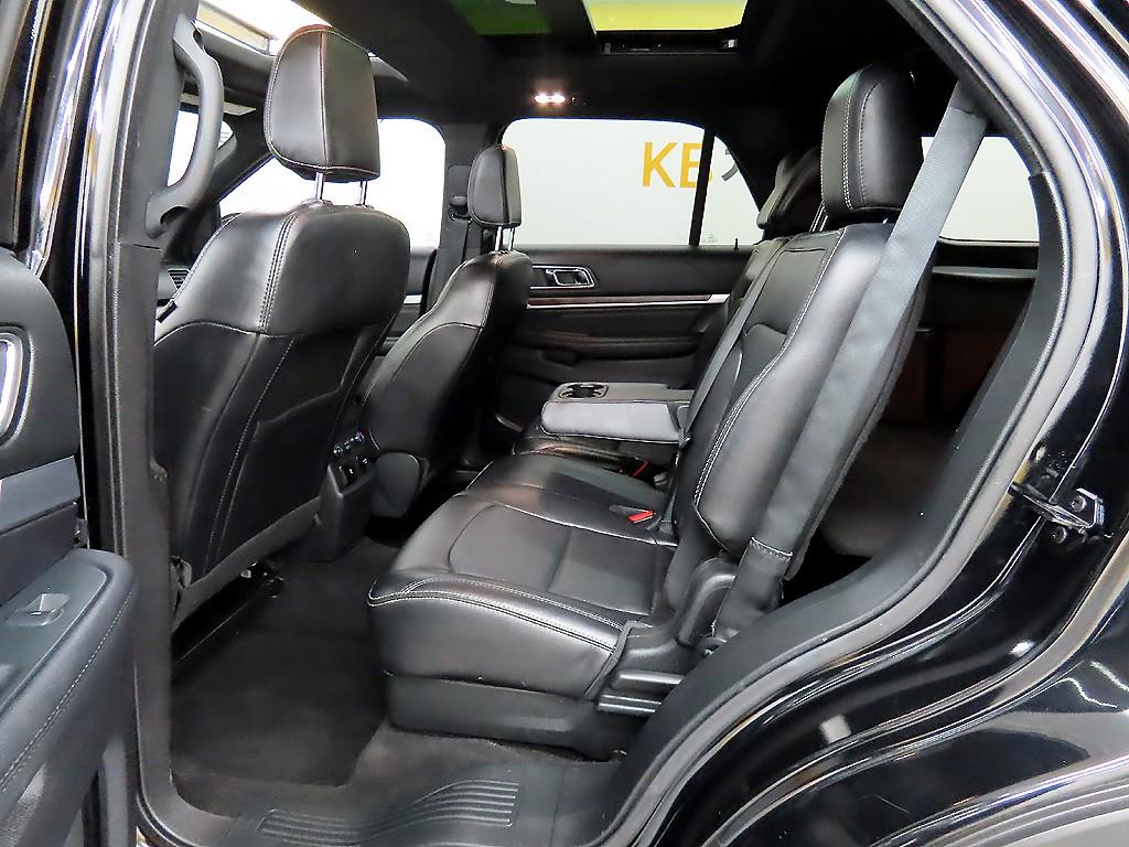 Ford Explorer - Vista 6