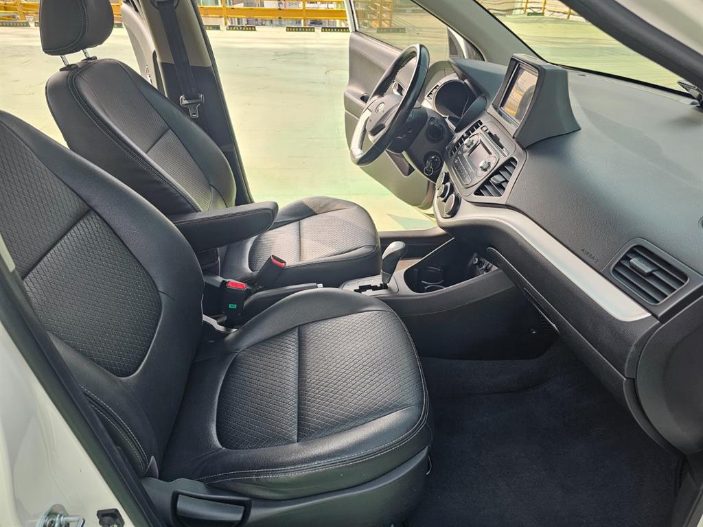 KIA Morning - Vista 11